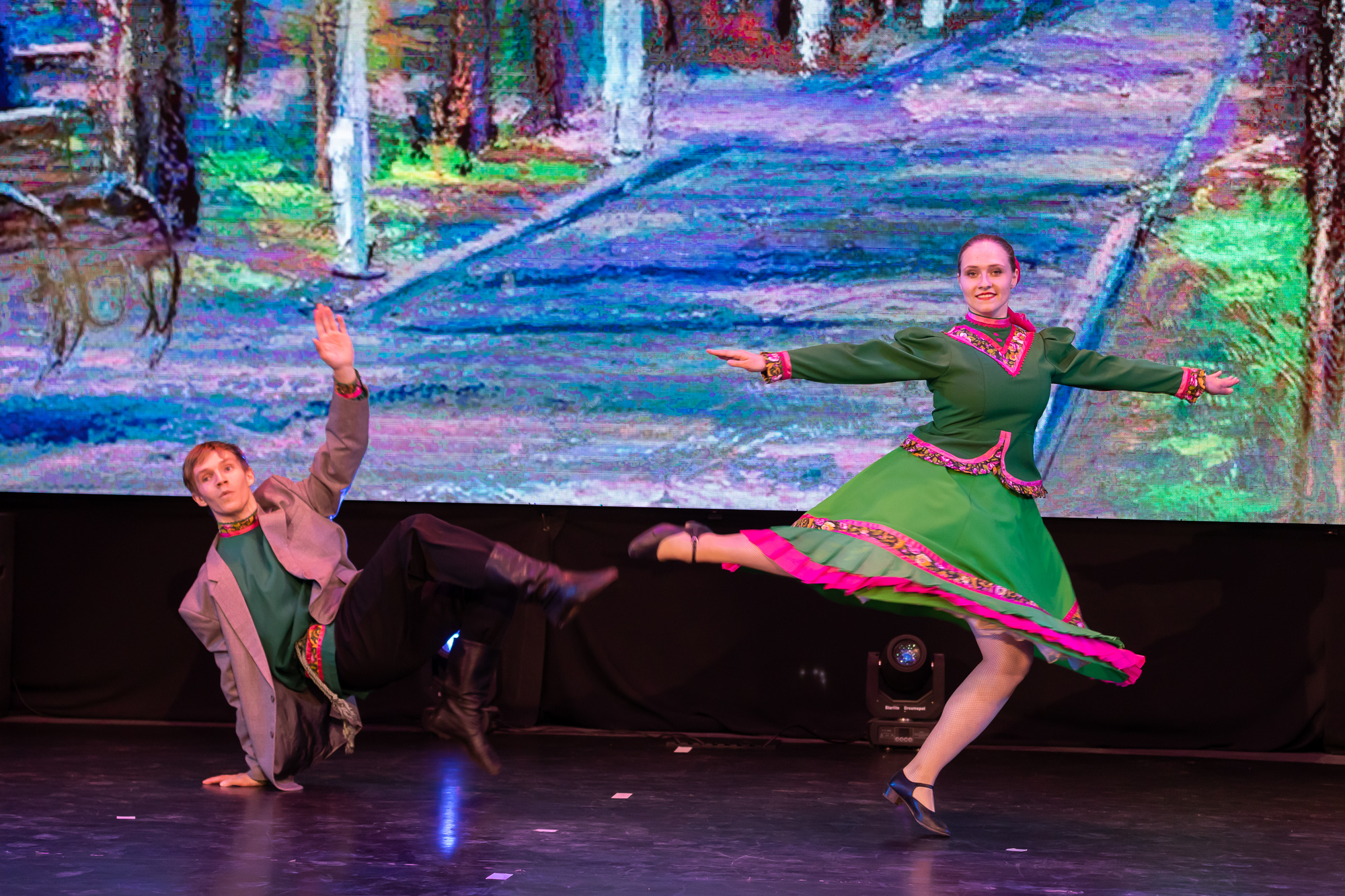 Программа лицо танцует. Бальные танцы румба. Шоу танцующие лица. Программа лицо танцует. Танец лица pro apk.