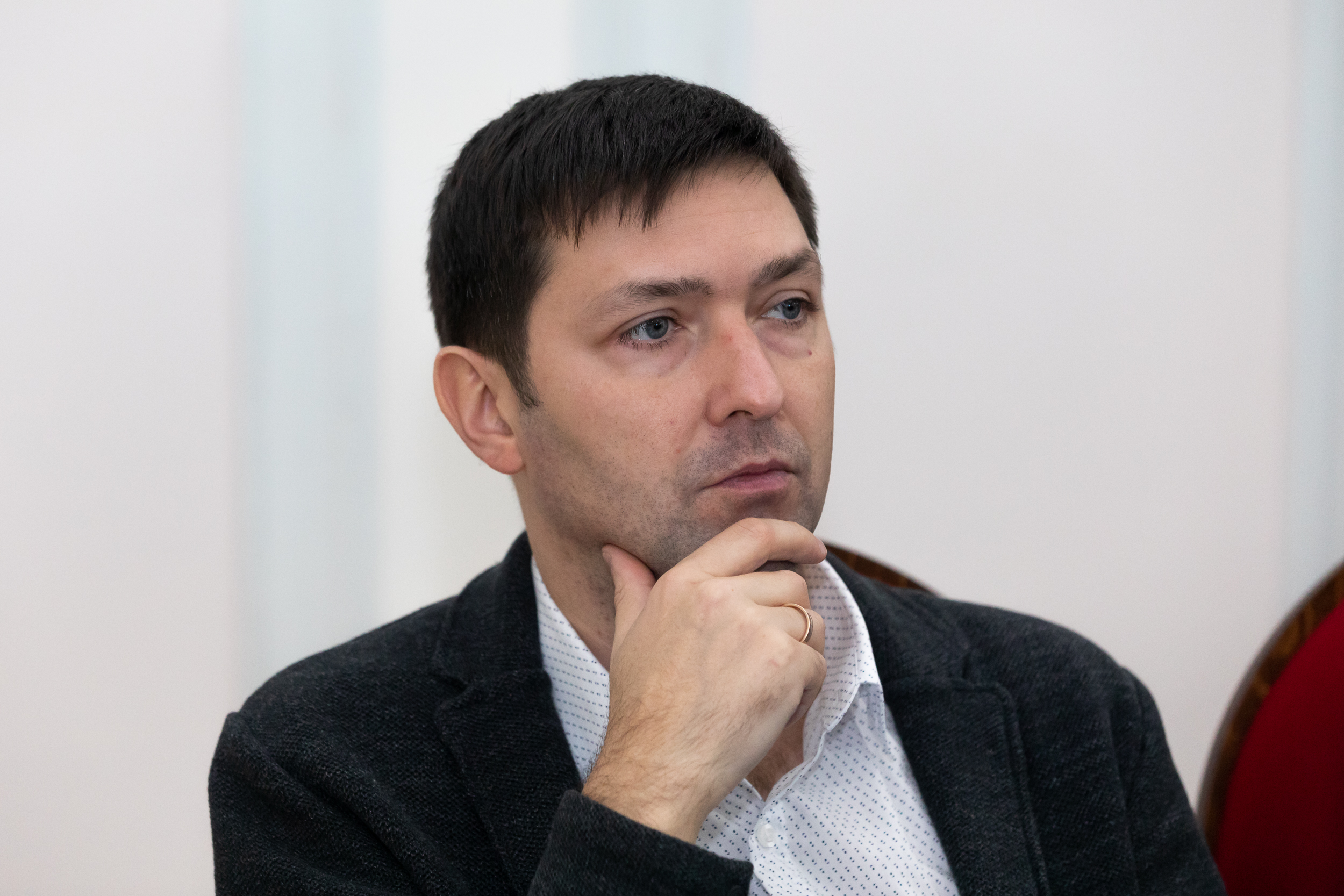 Принявшим форум