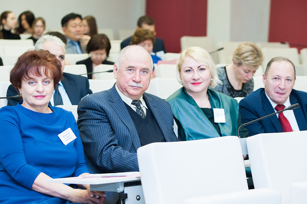 Декан зав кафедрой. Пенза геннадий горланов. Агнесса олеговна волгоград. Декан химического факультета мгу калмыков. Декан миэт.