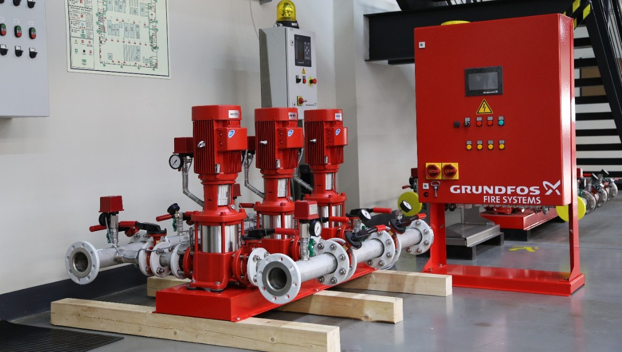 Станция пожаротушения grundfos hydro. Насосная станция автоматического пожаротушения. Насосная станция автоматического пожаротушения. Пожарная насосная станция (пнс). Флотенк пожарная насосная станция.